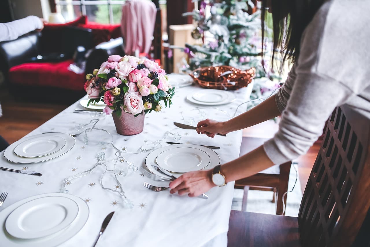 Cómo Elegir la Mesa Perfecta para tu Comedor